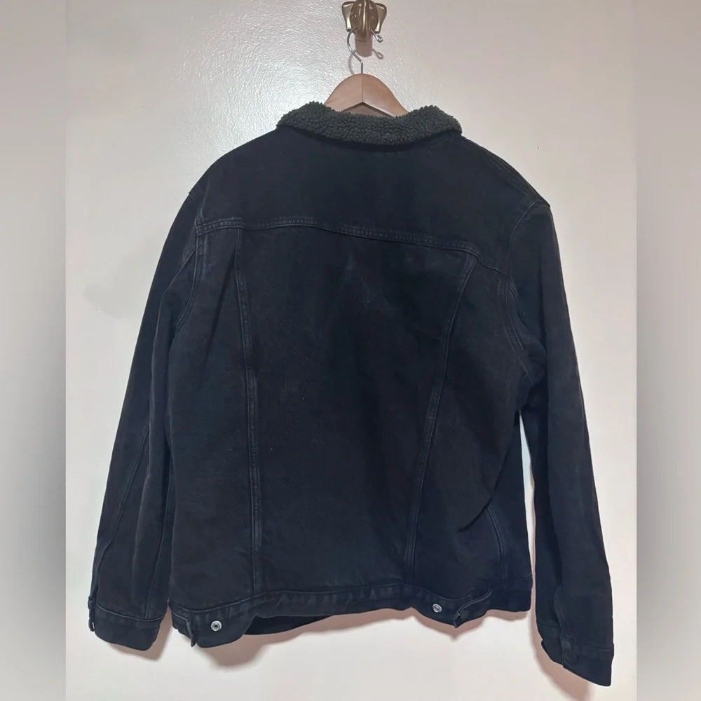 Levi's Black Sherpa Collar Denim Trucker Jacket - Picture 2 of 3